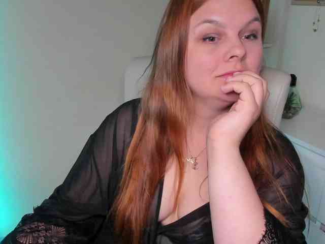 Model: GingerKiss
