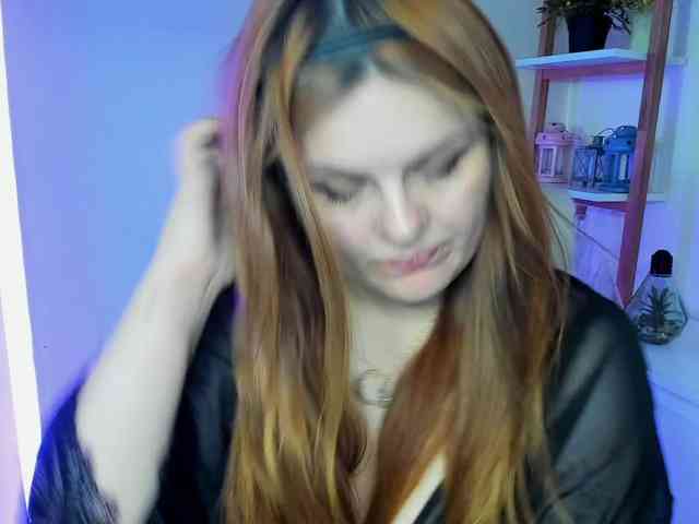 Model: GingerKiss