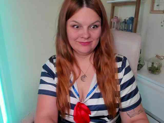 Model: GingerKiss