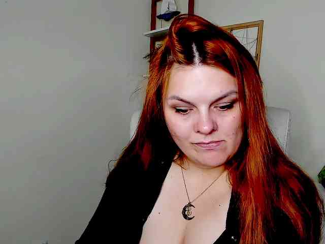 Model: GingerKiss