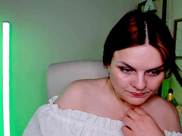 Model: GingerKiss
