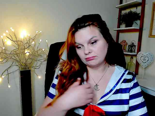 Model: GingerKiss