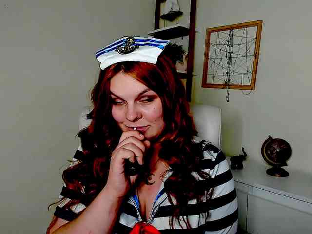 Model: GingerKiss
