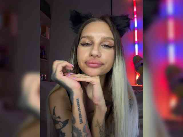 LyolyaRare webcam