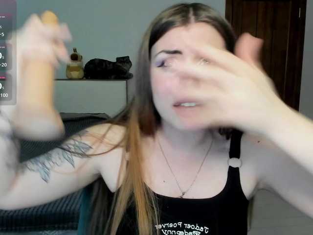 AmiGray live cam on BongaCams