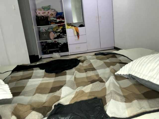 cravemeslowly255 live cam
