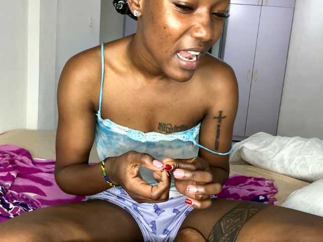 cravemeslowly255 live cam on BongaCams