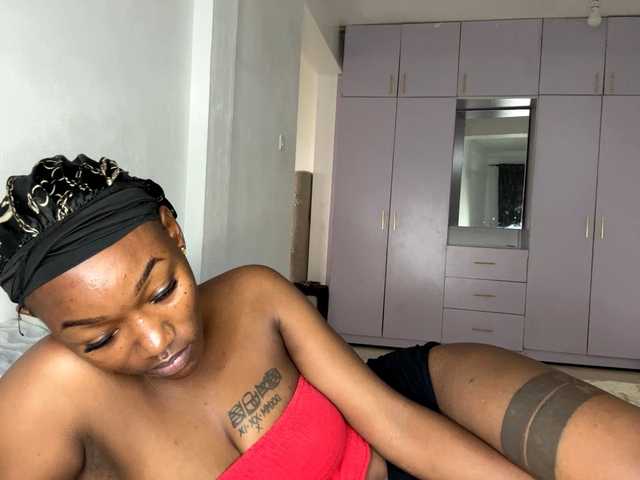 cravemeslowly255 live cam on BongaCams