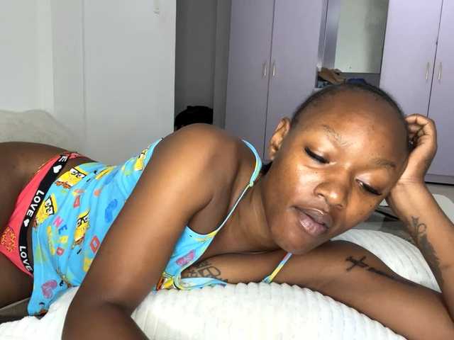 cravemeslowly255 live cam on BongaCams