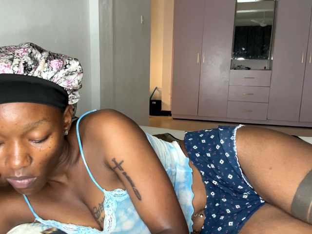 cravemeslowly255 live cam on BongaCams
