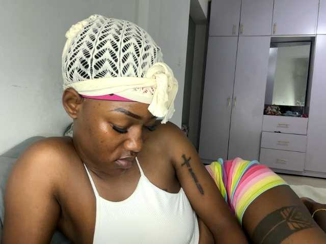cravemeslowly255 live cam on BongaCams
