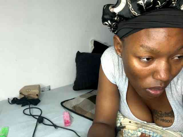 cravemeslowly255 Live Webcam on BongaCams