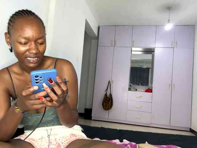 cravemeslowly255 webcam