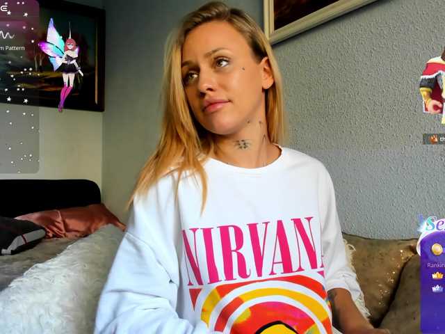 MiaPleasuree live cam on BongaCams