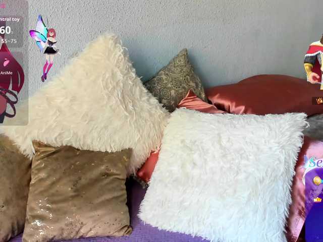 MiaPleasuree live cam on BongaCams