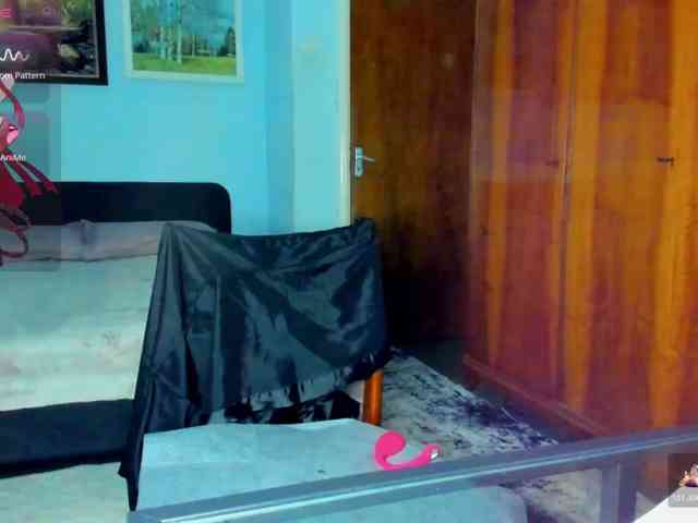 MiaPleasuree webcam