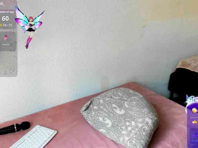 MiaPleasuree webcam