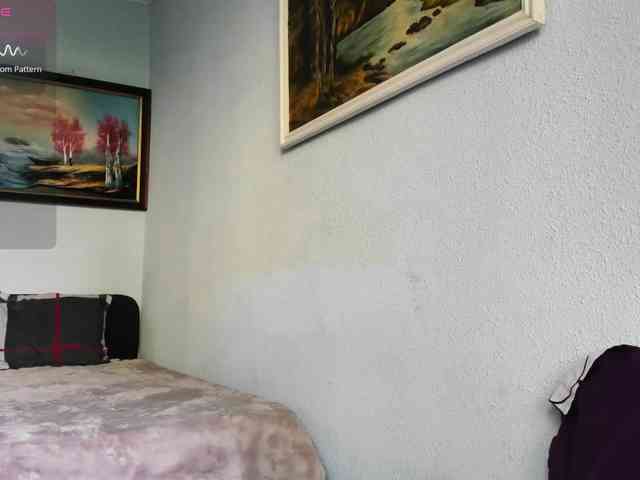MiaPleasuree webcam