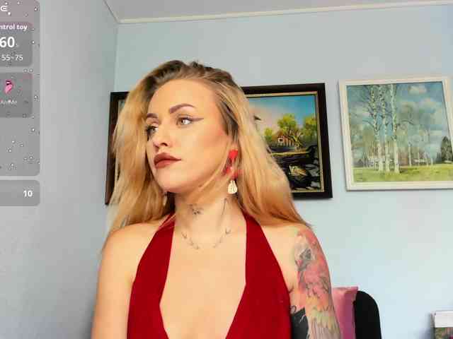 MiaPleasuree webcam