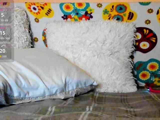 MiaPleasuree webcam