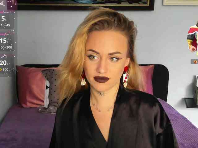 MiaPleasuree webcam