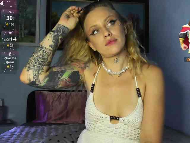 MiaPleasuree webcam
