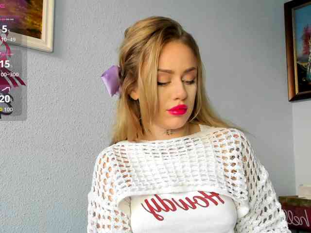 MiaPleasuree webcam