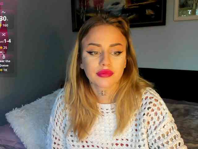 MiaPleasuree webcam