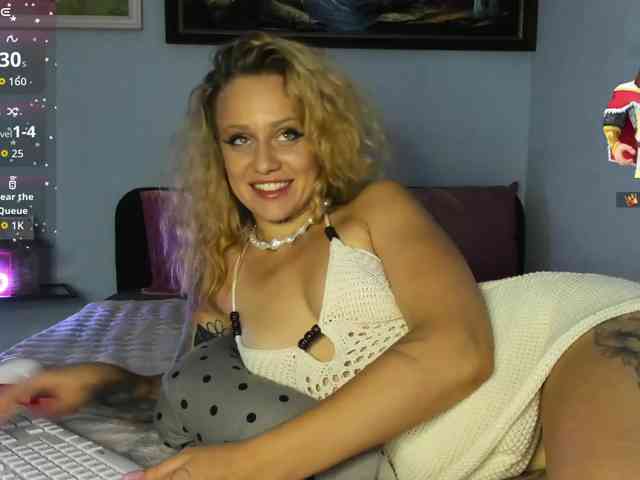 MiaPleasuree webcam