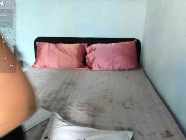 MiaPleasuree webcam
