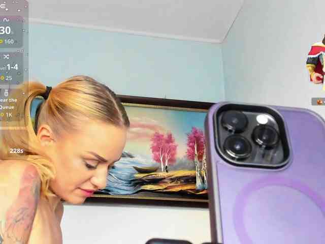 MiaPleasuree webcam