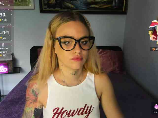 MiaPleasuree webcam