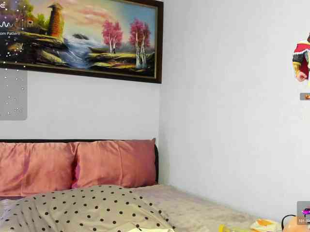 MiaPleasuree webcam