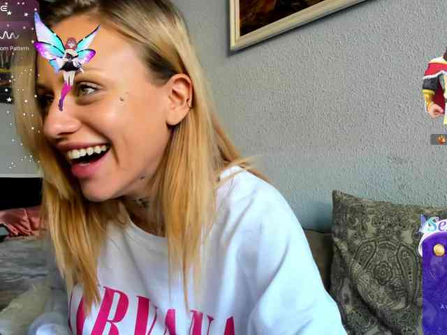MiaPleasuree webcam