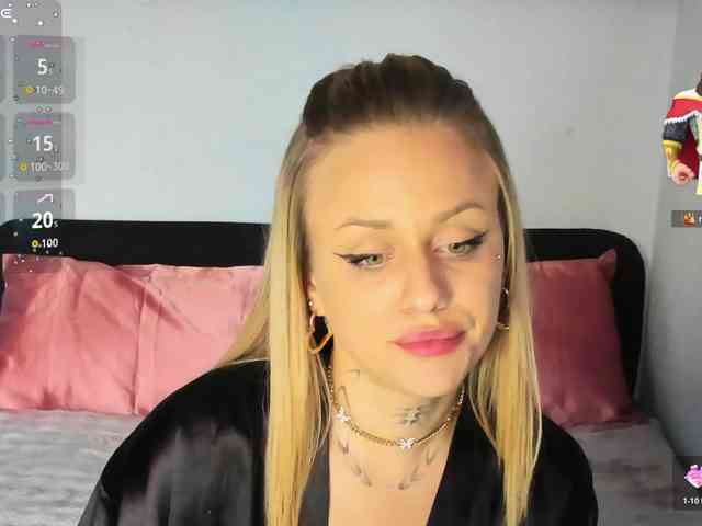 MiaPleasuree webcam