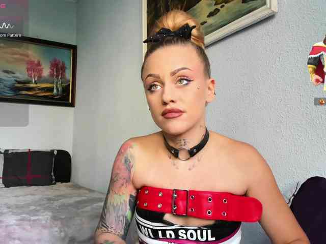 Modelo: MiaPleasuree