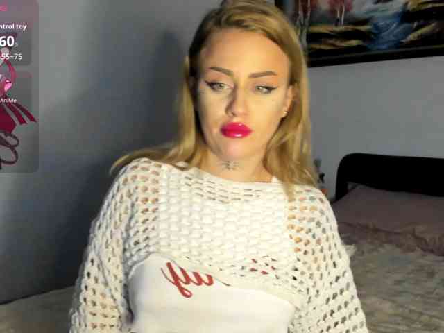 MiaPleasuree webcam