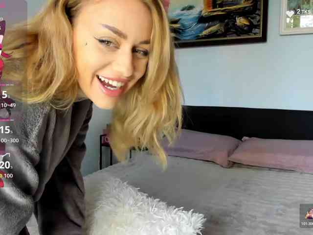 MiaPleasuree webcam