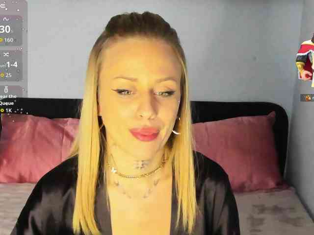 MiaPleasuree webcam