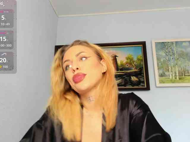 MiaPleasuree webcam