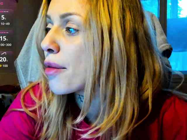 MiaPleasuree webcam