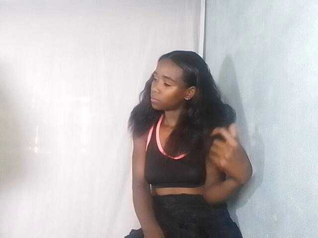 SEXYQUEEN-1 live cam on BongaCams