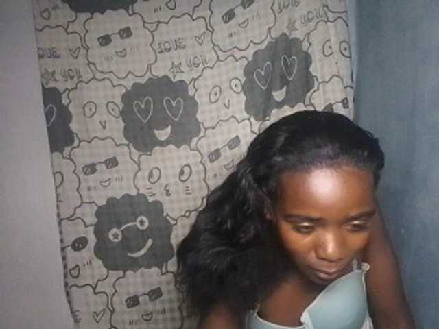 SEXYQUEEN-1 live cam on BongaCams