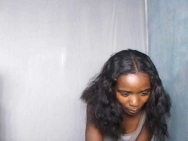 LADYQUEEN webcam