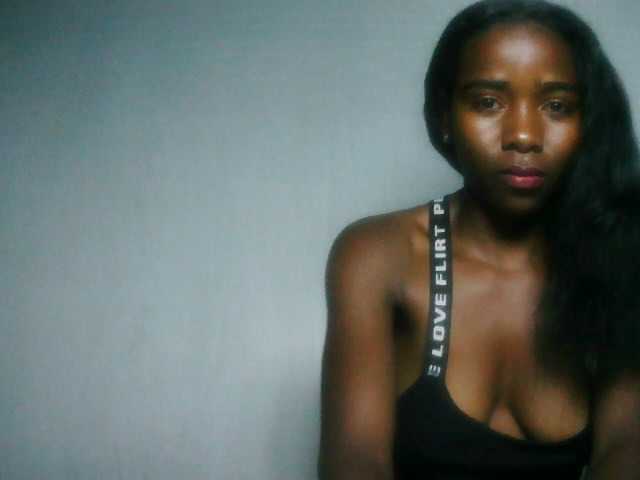 SEXYQUEEN-1 live cam on BongaCams