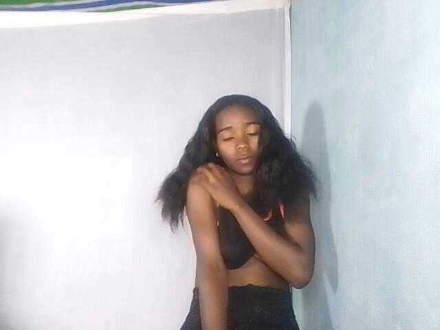 SEXYQUEEN-1 live cam on BongaCams