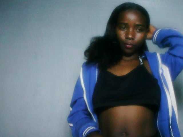 SEXYQUEEN-1 live cam on BongaCams