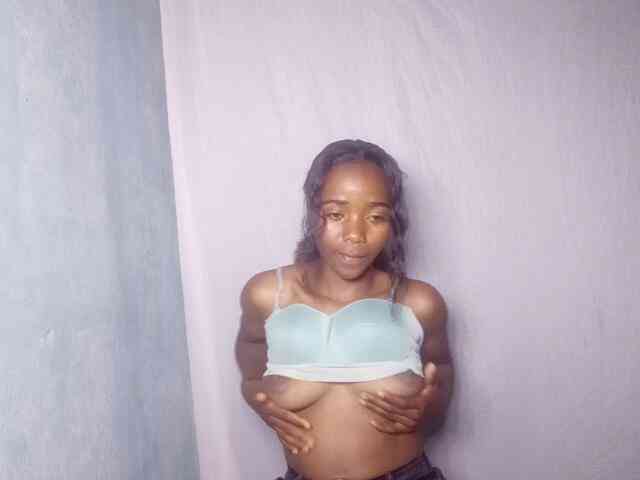 SEXYQUEEN-1