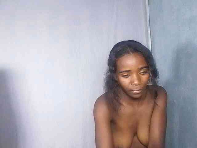 LADYQUEEN webcam