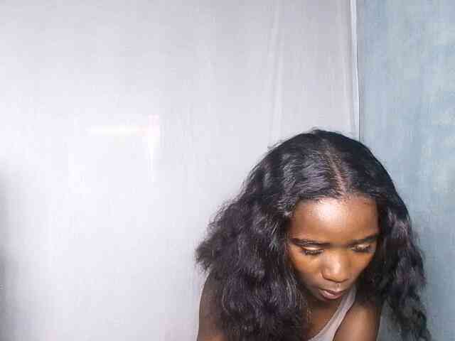 LADYQUEEN webcam